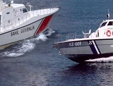 Κύπρος: Τουρκικά περιπολικά σκάφη σε απόσταση αναπνοής από παραλία στο Παραλίμνι (βίντεο - φωτό)